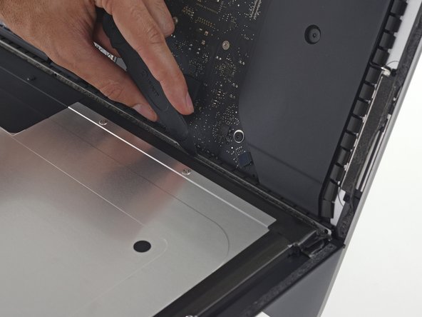 Image 1/2: [http://www.nasa.gov/multimedia/nasatv/index.html|We have separation|new_window=true]—and the display's away!