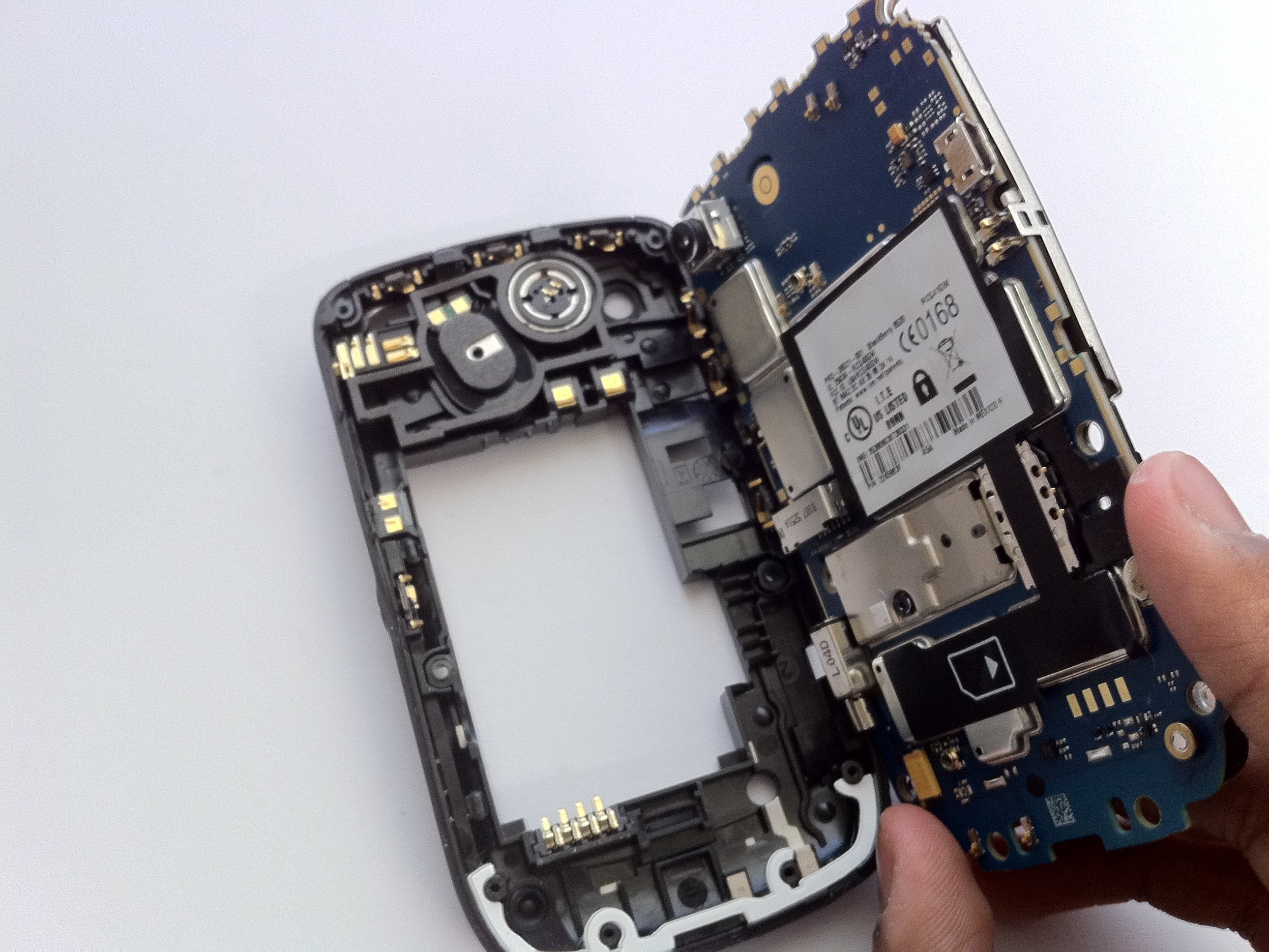 BlackBerry Curve 8520 Motherboard Replacement