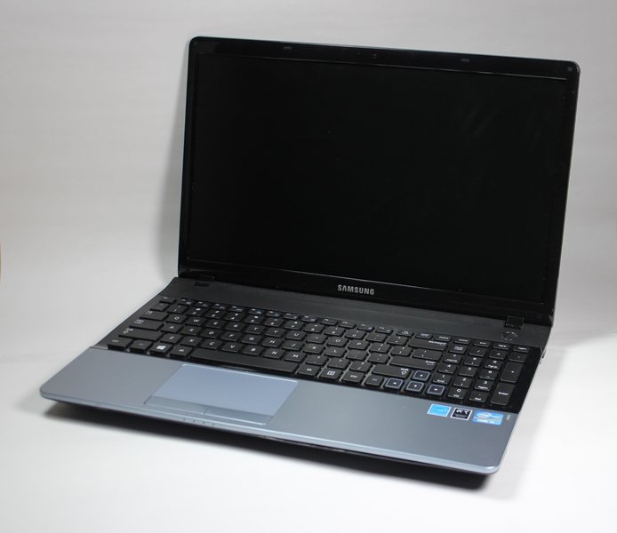 Samsung NP300E5C-A09US Repair - IFixit