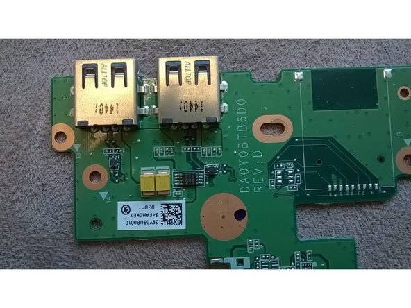 A close up of the USB WWAN Board.