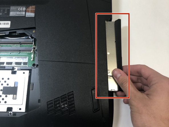 بیرون کشیدن درایو نوری