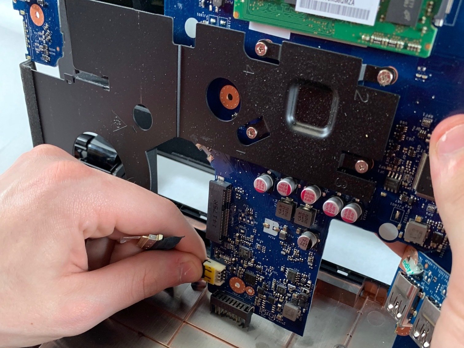 HP 15R011DX Motherboard Replacement iFixit Repair Guide