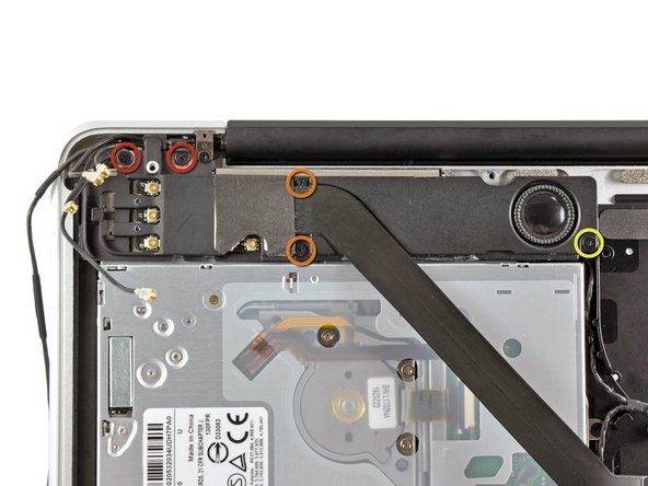 Image 1/1: Two 10.3 mm Phillips screws