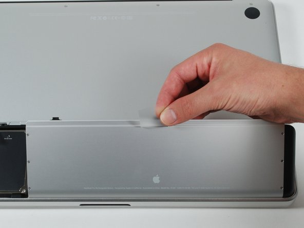 Image 1/1: Aww, look at the cute little Apple logo.