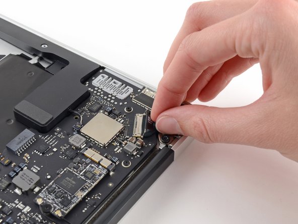 Image 1/2: Make sure to pull the connector parallel to the logic board, do '''not''' lift straight up from its socket.