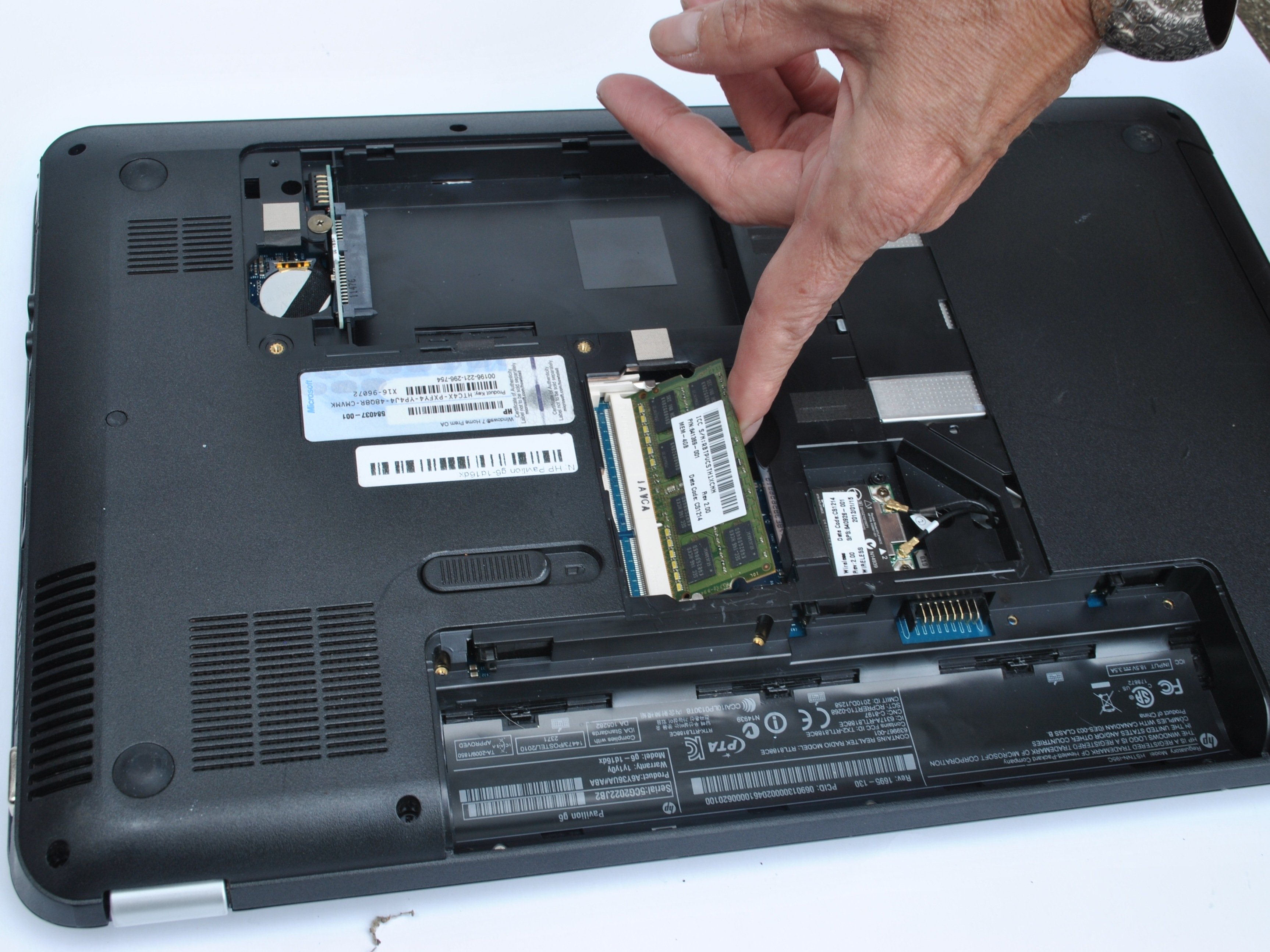 HP Pavilion G6 1d16dx RAM Replacement IFixit Repair Guide