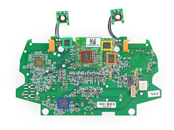 Image 2/3: CSR [http://www.csr.com/products/63/csr8670|CSR8670|new_window=true] audio and Bluetooth system-on-chip
