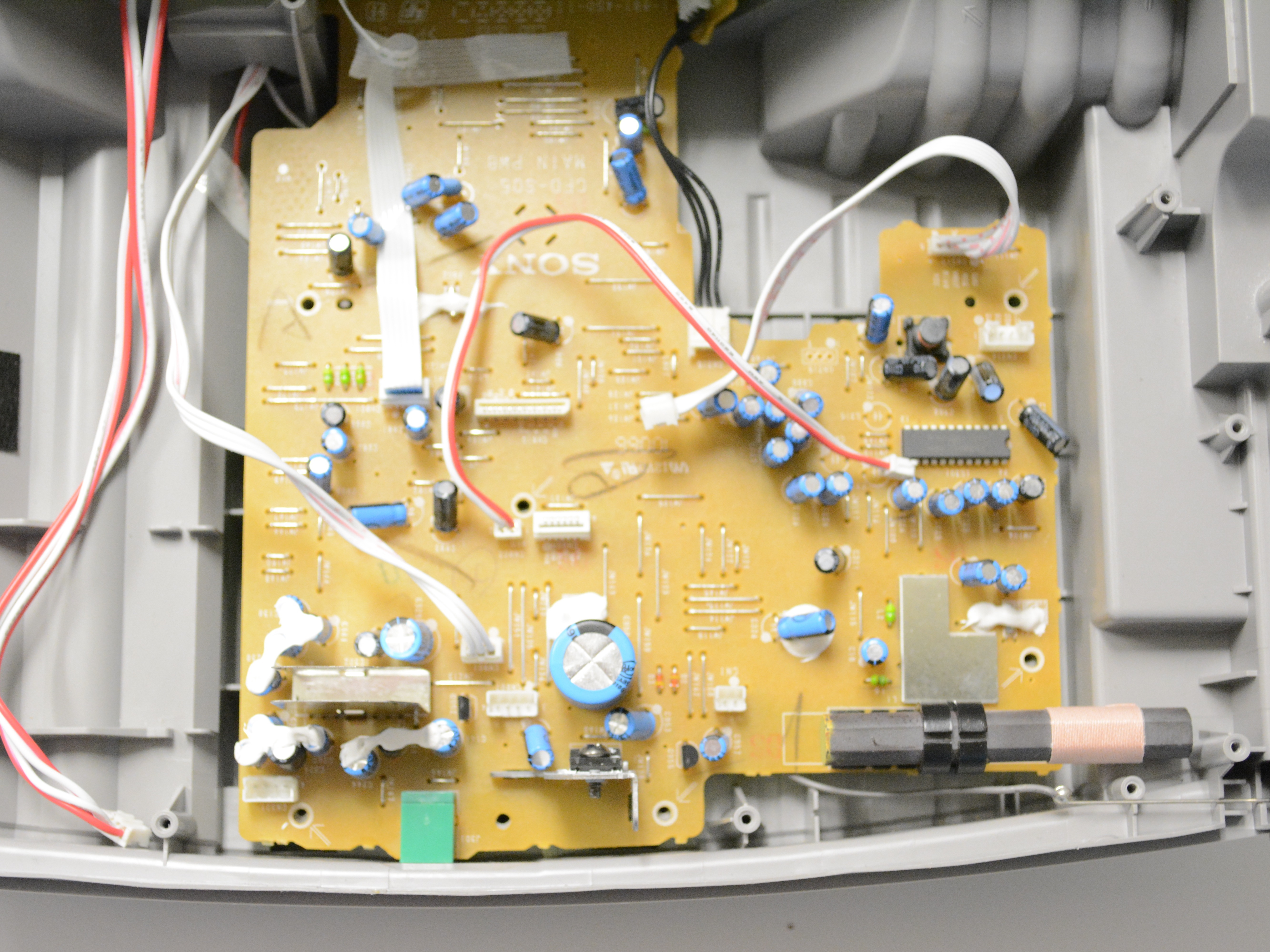 Sony Radio CD player and cassette player CFDS05 Circuit Board