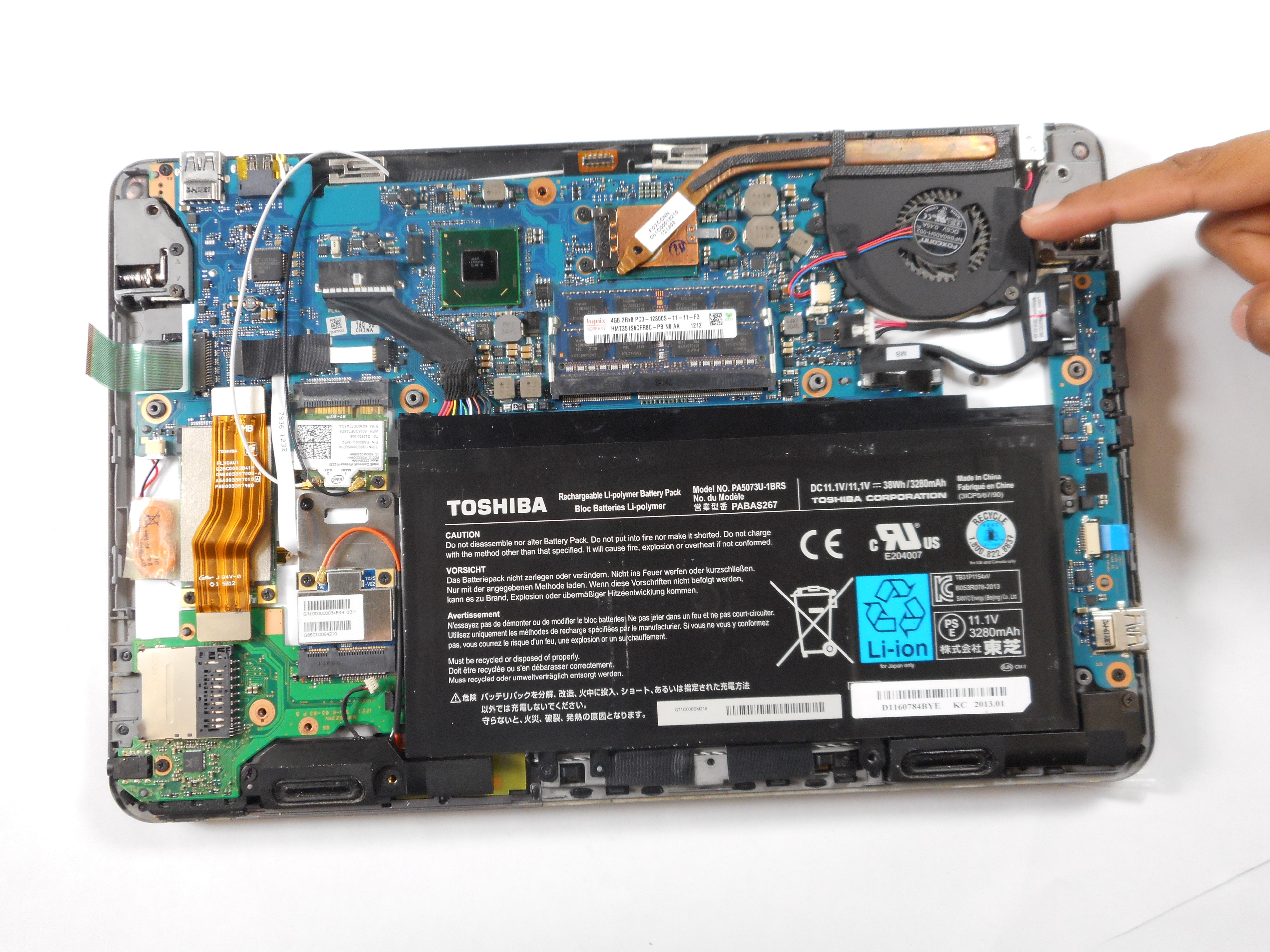 Toshiba Satellite U925TS2120 Fan Replacement iFixit Repair Guide