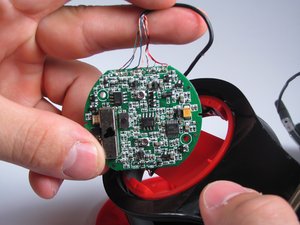 Beats Studio First Generation Motherboard Replacement - iFixit