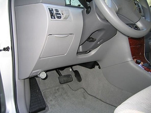 Did Toyota Have Manual Windows As An Option In 2007