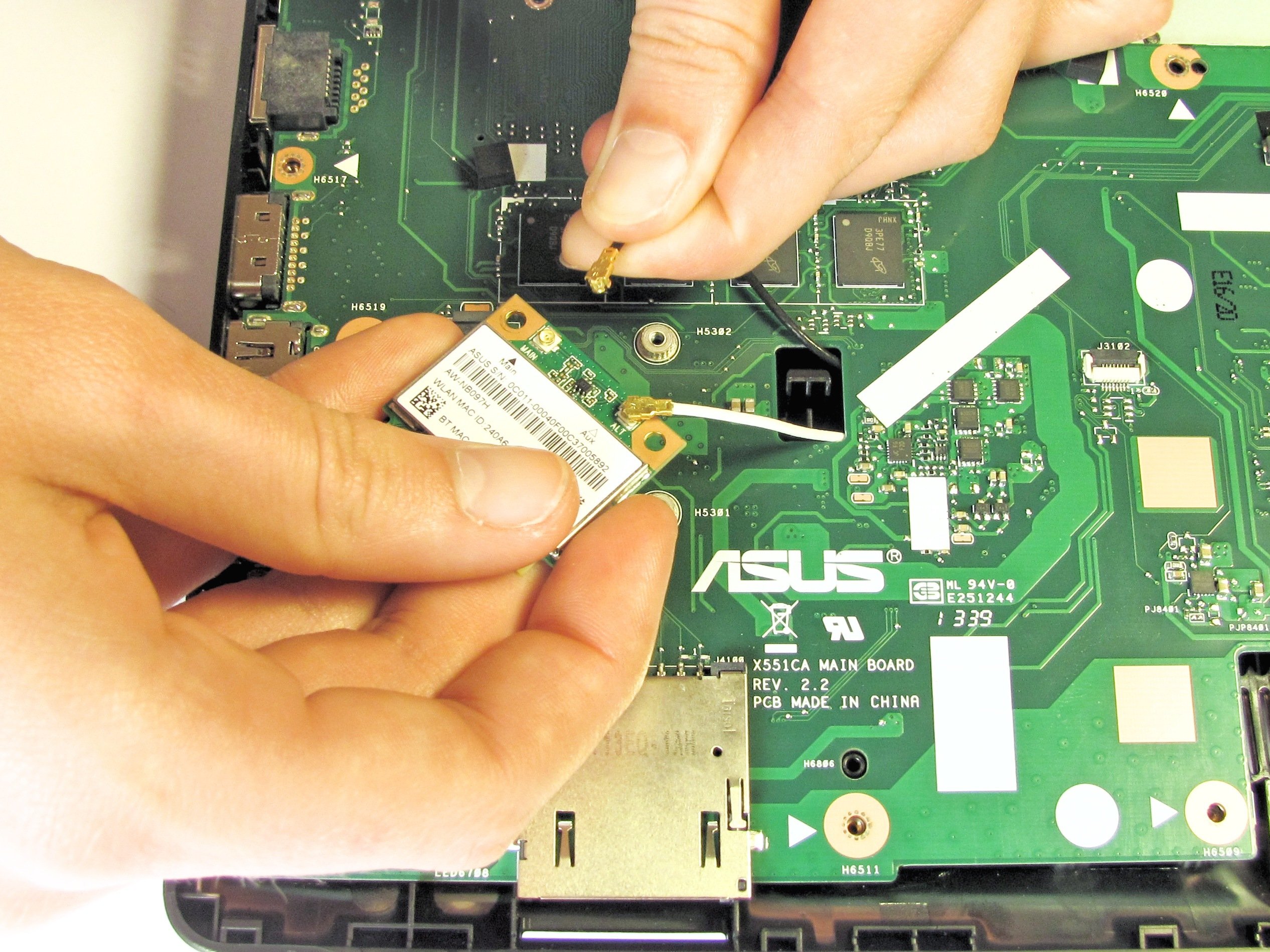  Asus X551CA WiFi Card Replacement - iFixit Repair Guide