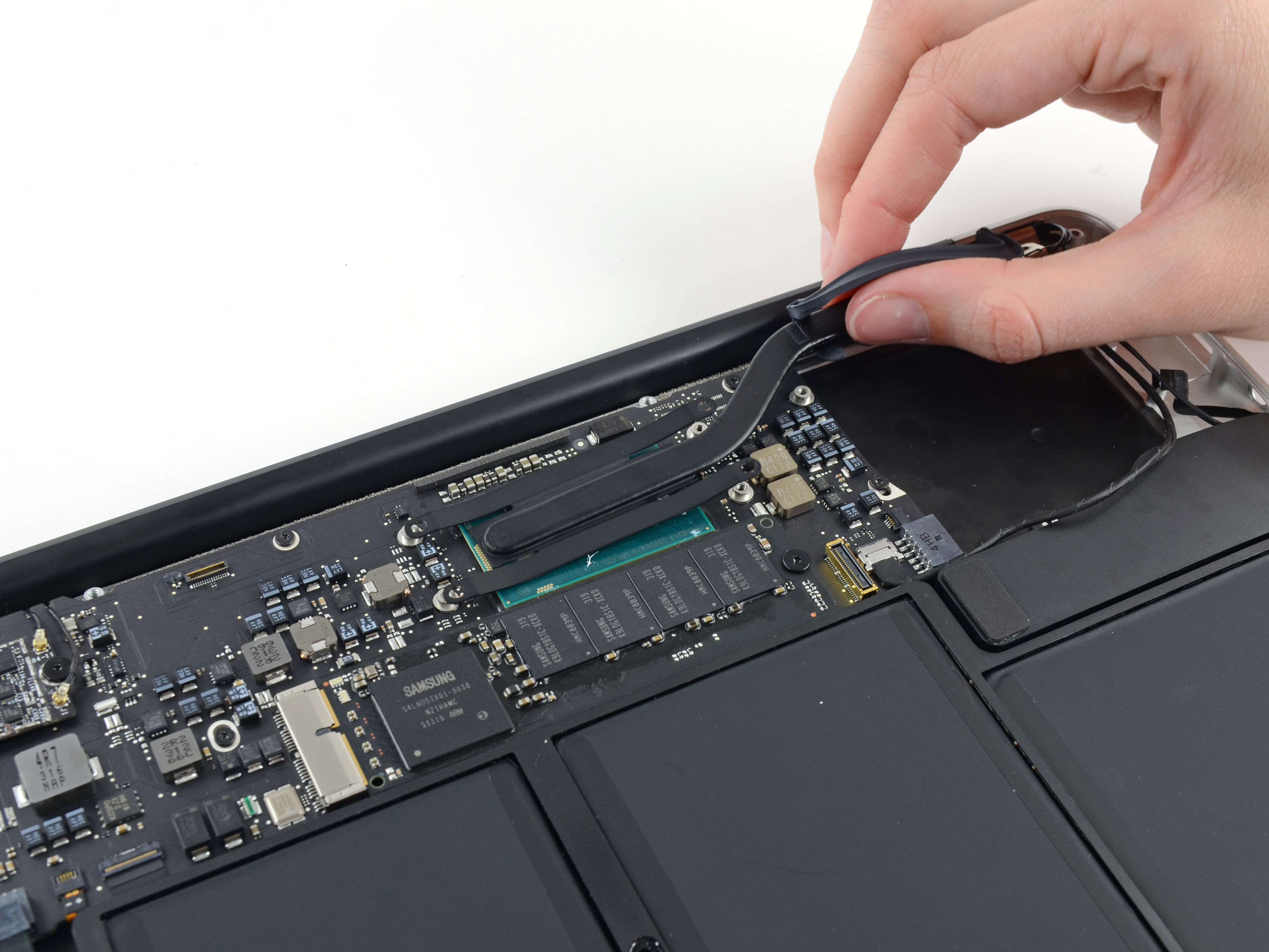 MacBook Air 13" Early 2015 Heat Sink Replacement iFixit Repair Guide