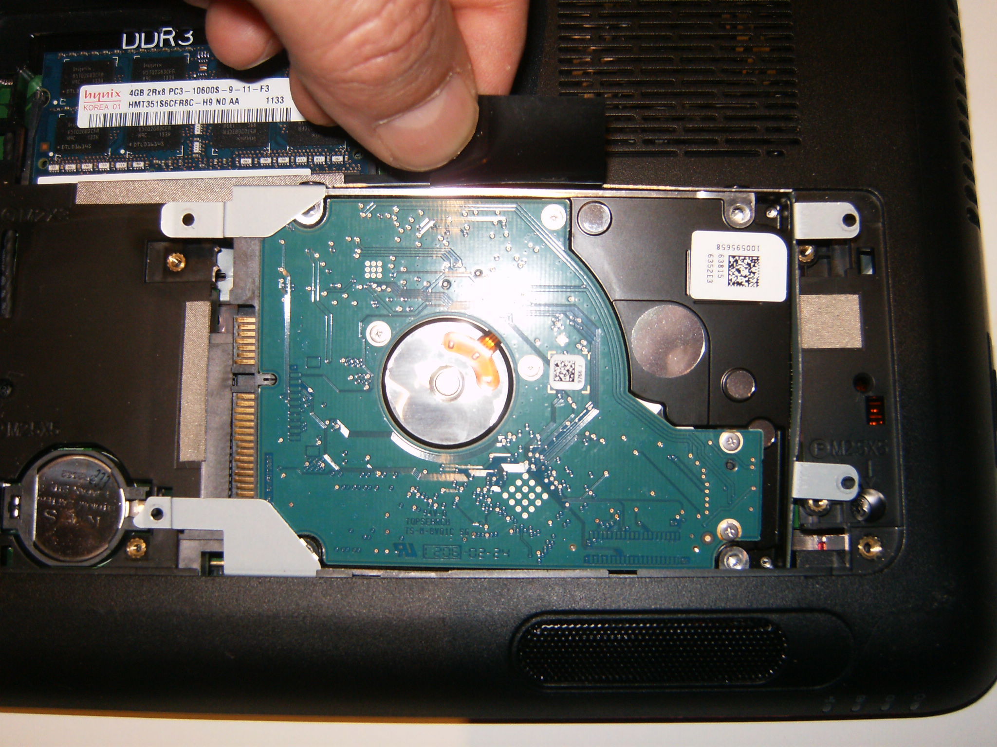 Dell Inspiron 14z Repair - iFixit Hard Drive