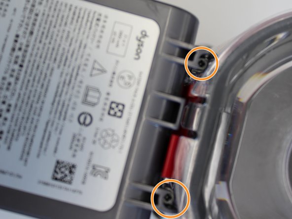 changing battery on dyson v8