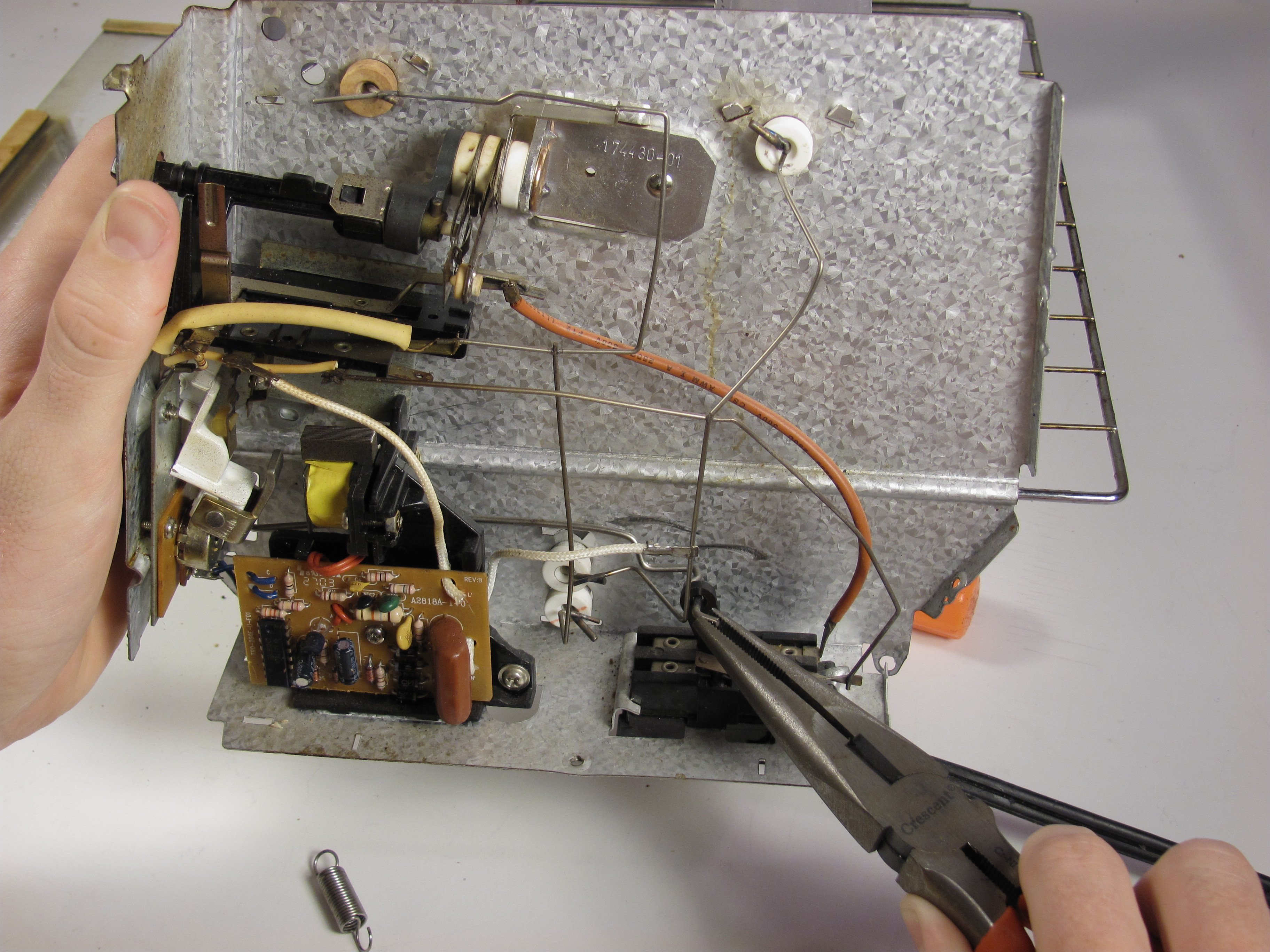 Black and Decker Toast R Oven Door Replacement iFixit Repair Guide