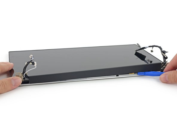 Wait did we accidentally get a MacBook display somehow? Déja vu...