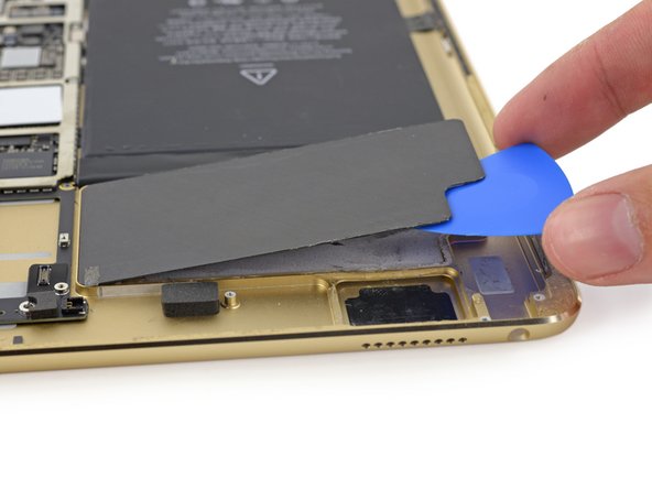 Image 2/3: After removing the carbon fiber caps, we find the enclosures are filled with foam. Apple's [http://cdn2.macworld.co.uk/cmsdata/features/3492180/ipad_pro_speakers_1000.jpg|own renders|new_window=true] don't actually show this foam, but we're betting that it's used to [https://en.wikipedia.org/wiki/Loudspeaker_enclosure#Sealed_.28or_closed.29_enclosures|amplify the effective volume|new_window=true] of the enclosure.