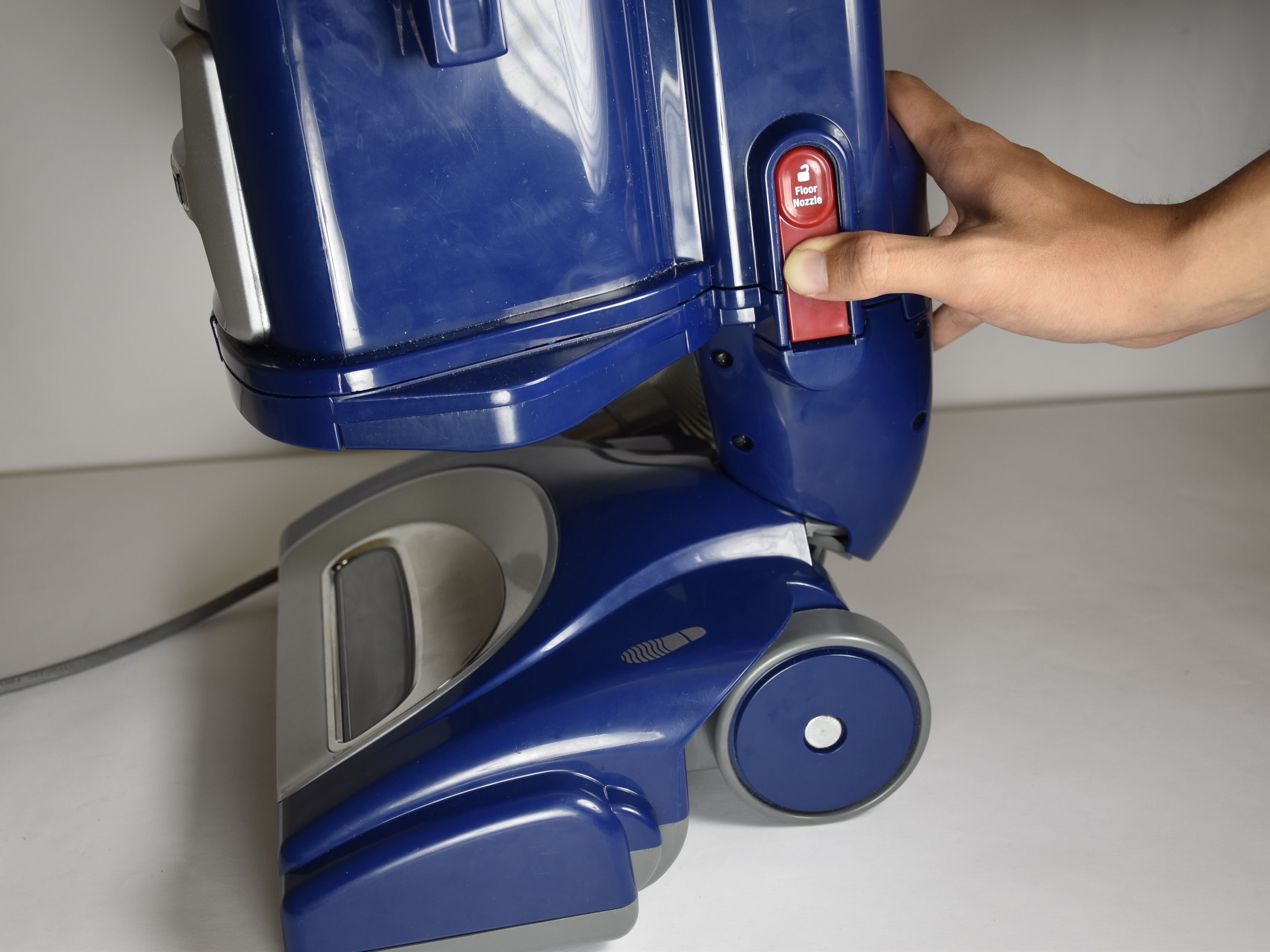 Shark Powered Lift Away Dlx User Manual