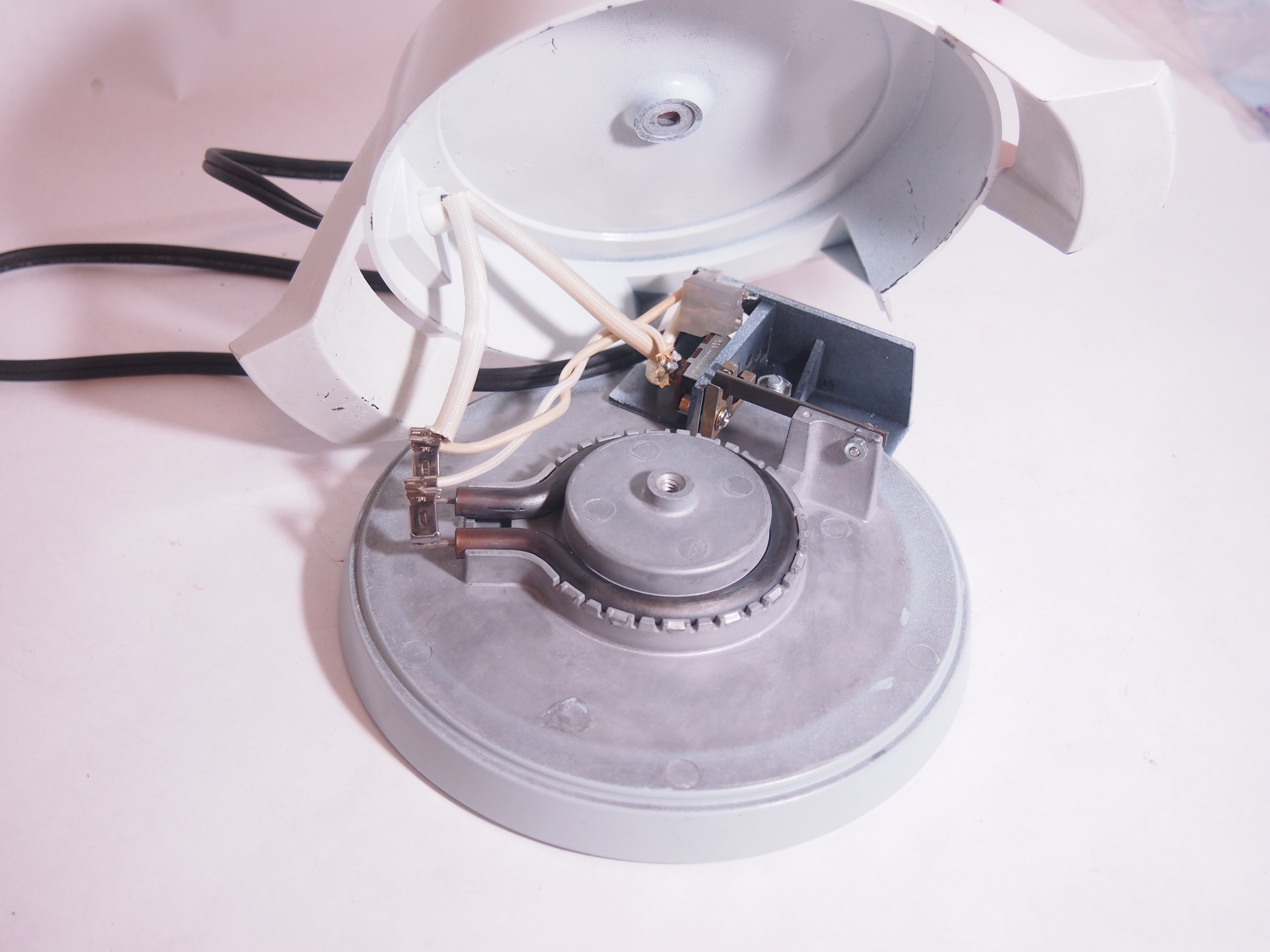 Oster Designer Egg Cooker and Poacher Disassembly iFixit Repair Guide