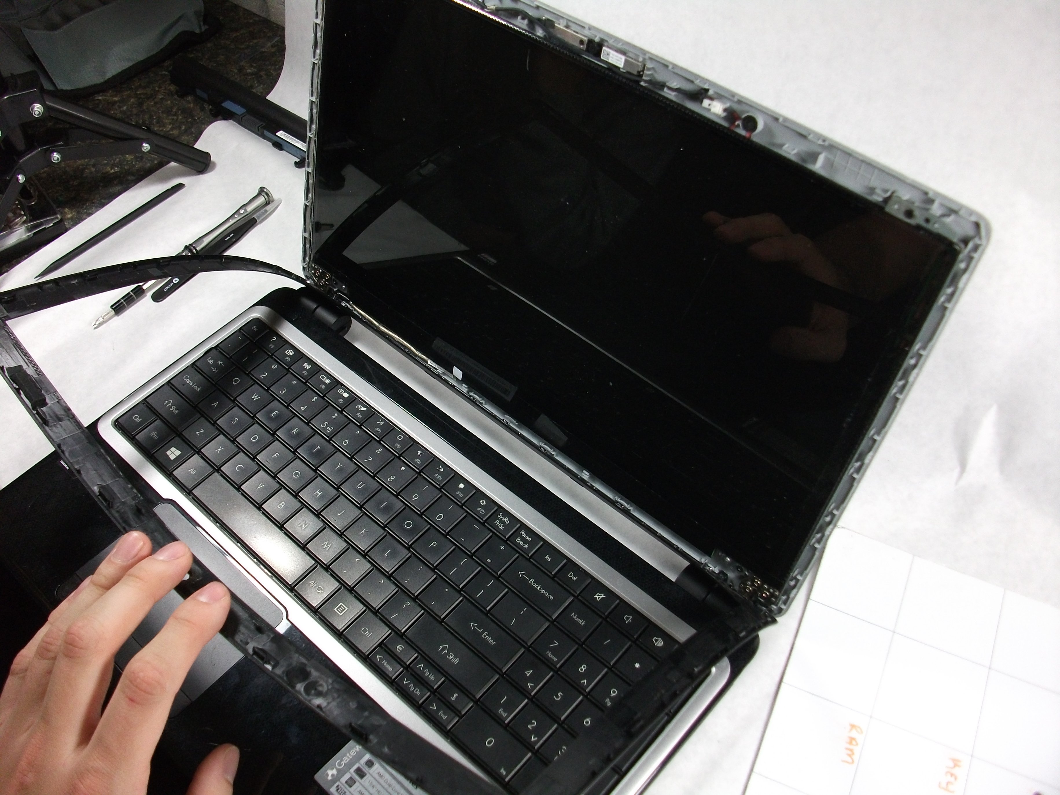 Gateway MS2370 Screen Replacement iFixit Repair Guide