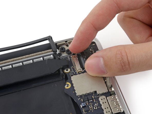 MacBook Pro 15" Retina Display Mid 2015 Logic Board Replacement ...