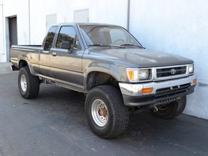 1992 toyota pickup engine stalls