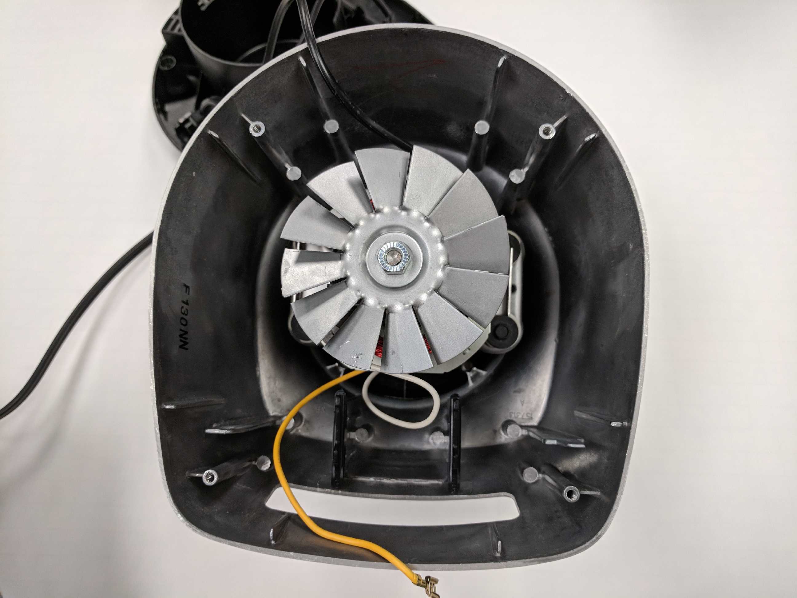 oster-blstss-pzo-gear-shaft-replacement-ifixit-repair-guide