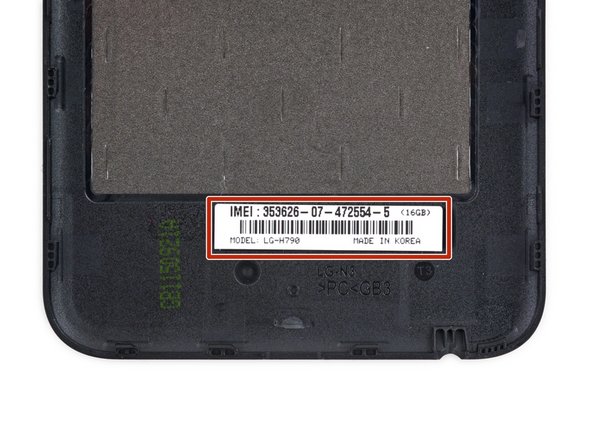 The Wi-Fi, MIMO, and GPS antennae still reside on the rear case, along with the NFC antenna which formerly lived on its own control board. Unfortunately,  those super convenient labels from the Nexus 5 have transformed into cryptic codes.