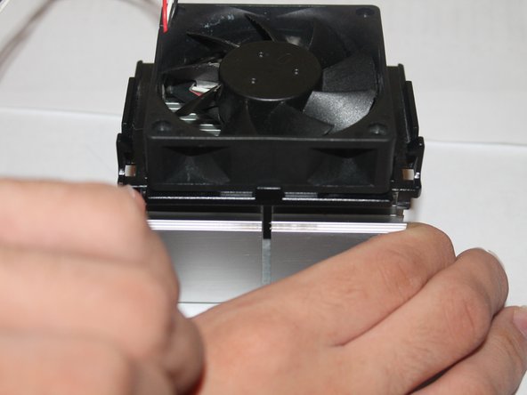 Image 1/3: Now that the heatsink is out, it's time to clean it up.