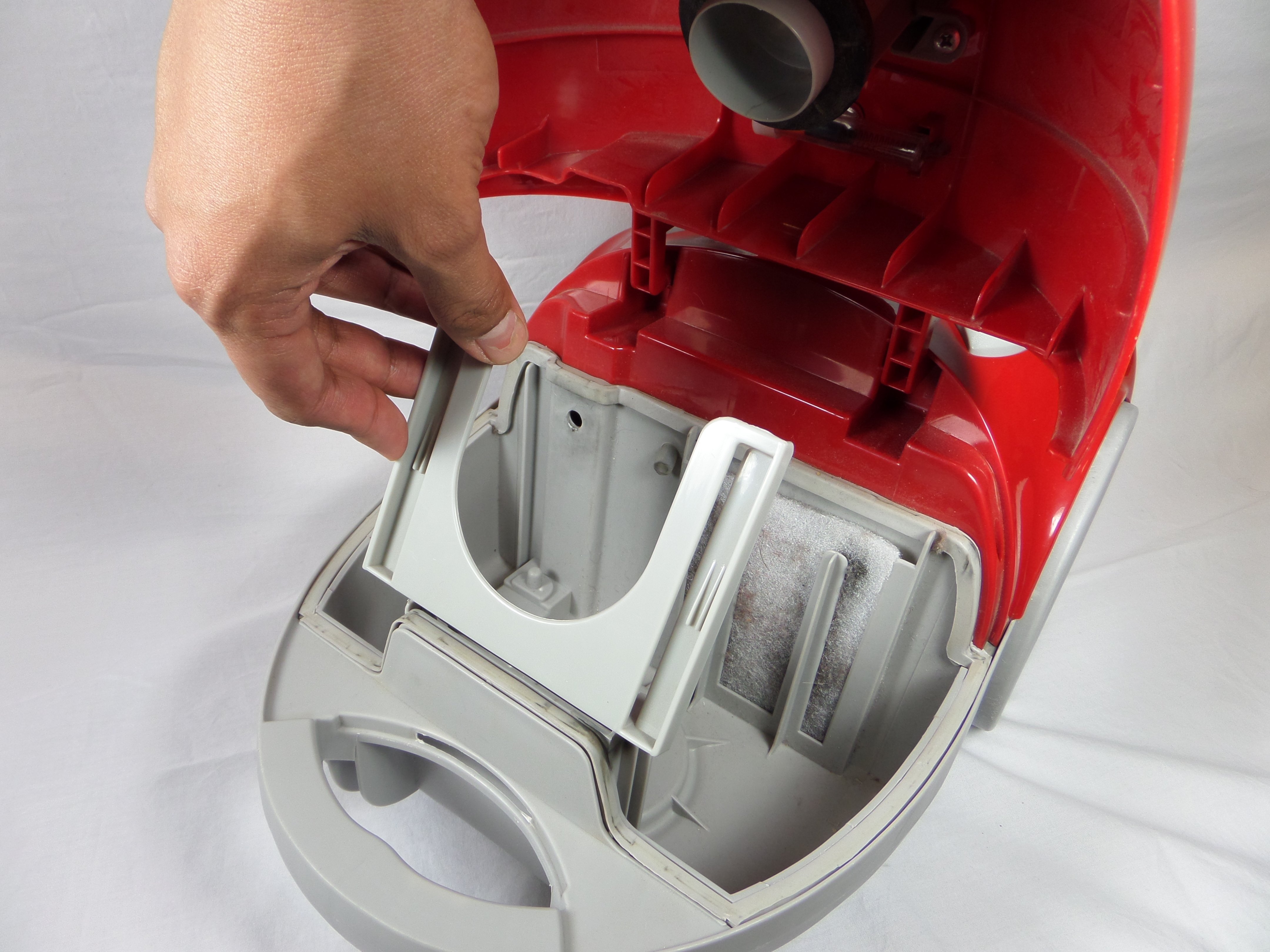 Eureka ReadyForce 900A Vacuum Bag Replacement iFixit Repair Guide