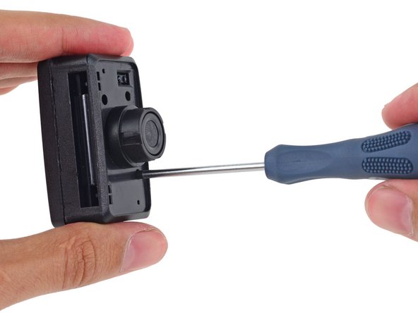 Image 2/2: The promising seams along the side are not for prying—ignore them. Ignore them well.