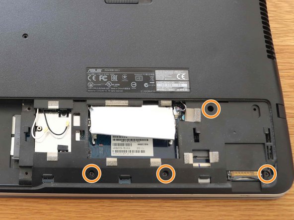 برداشتن پیچ های بدنه اصلی