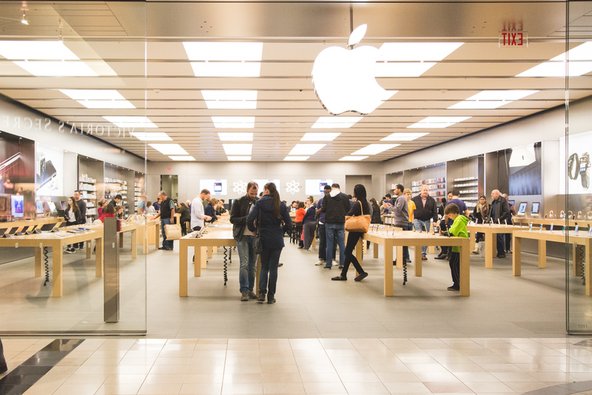 Apple store genius bar