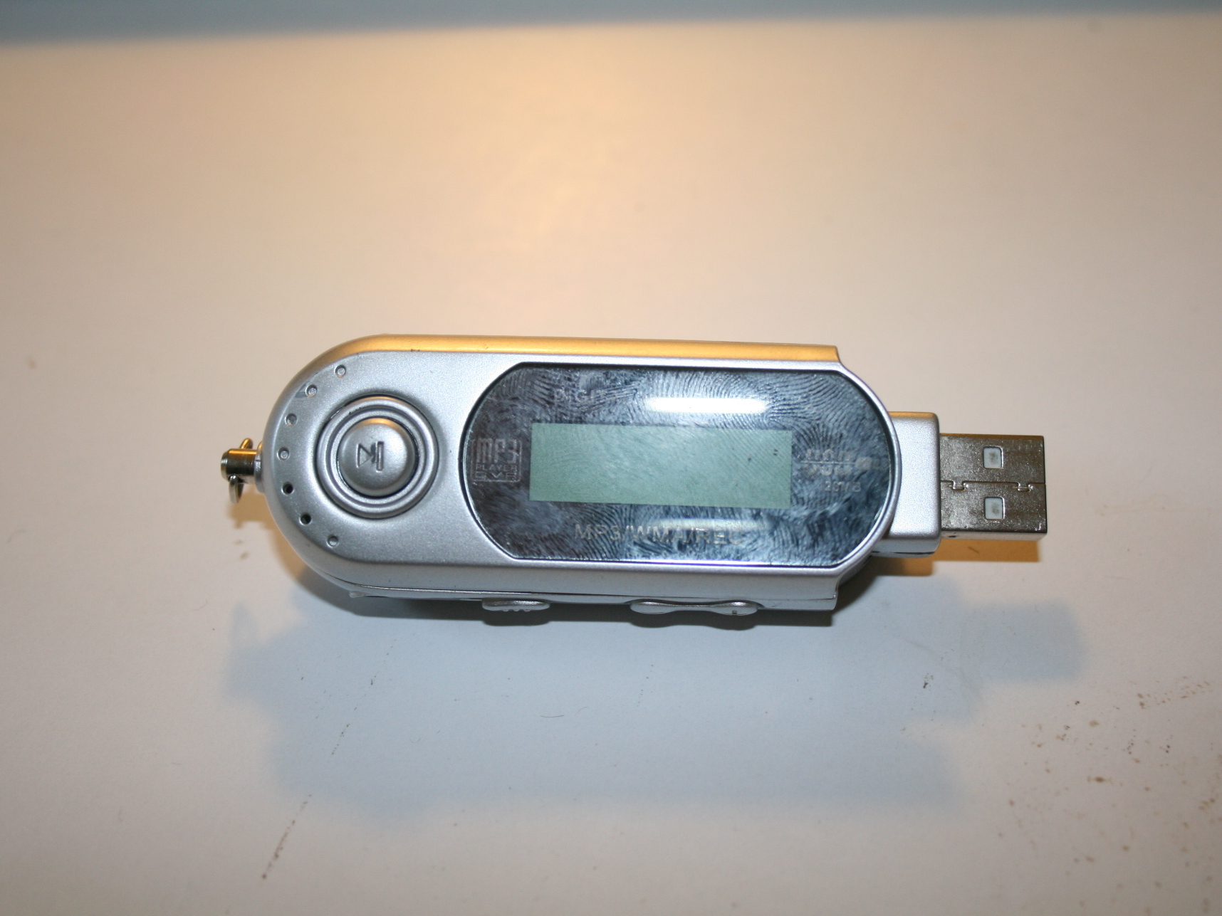 Digital MP3 Player HDMP3 (128 MB) Teardown iFixit