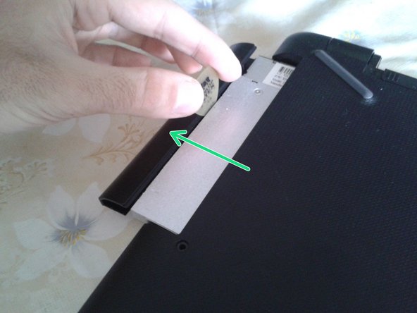 برداشتن قطعه DVD