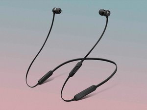 Beatsx fully charged but won't turn on 