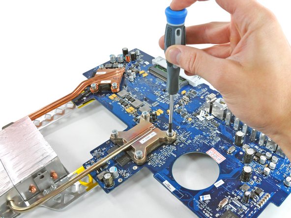 Image 2/2: Two 6.1 mm T8 Torx.