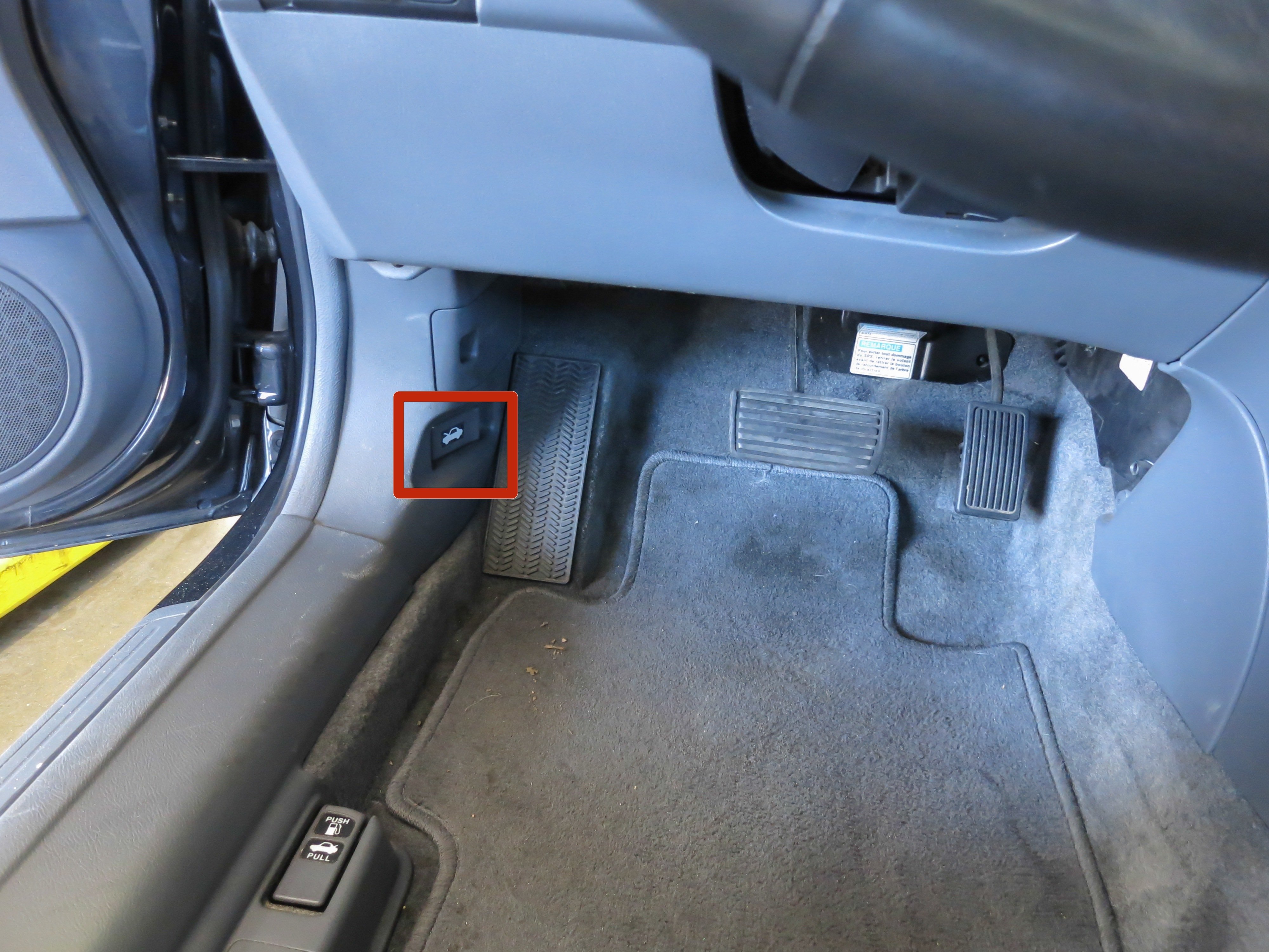 2015 Honda Crv Hood Latch Location