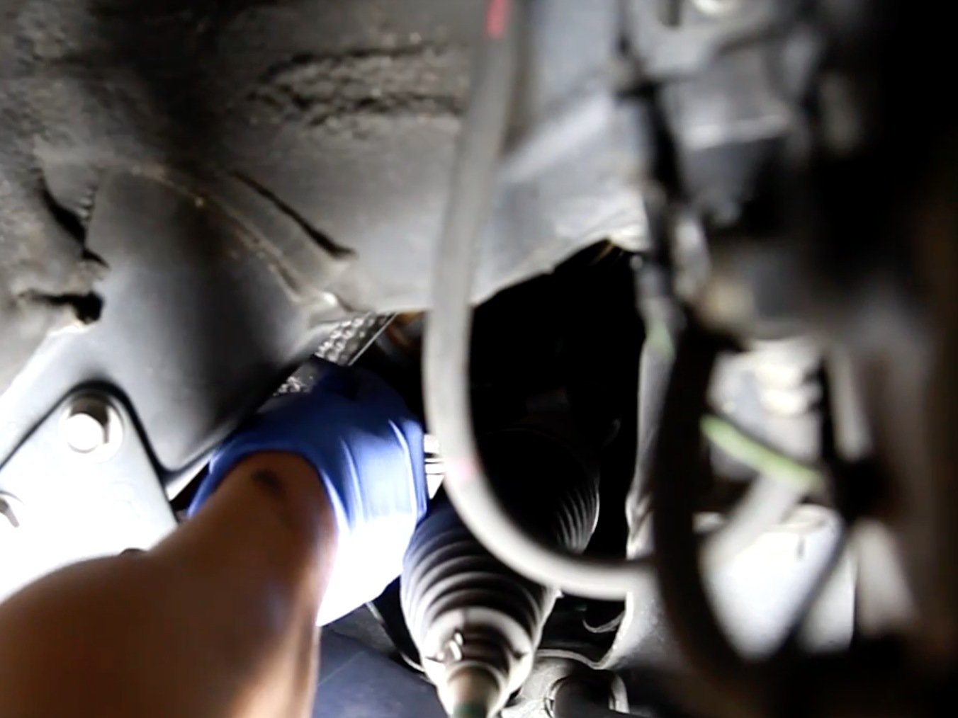 How to Clean AC Evaporator and Freshen Air 20092015 Toyota Prius (2009