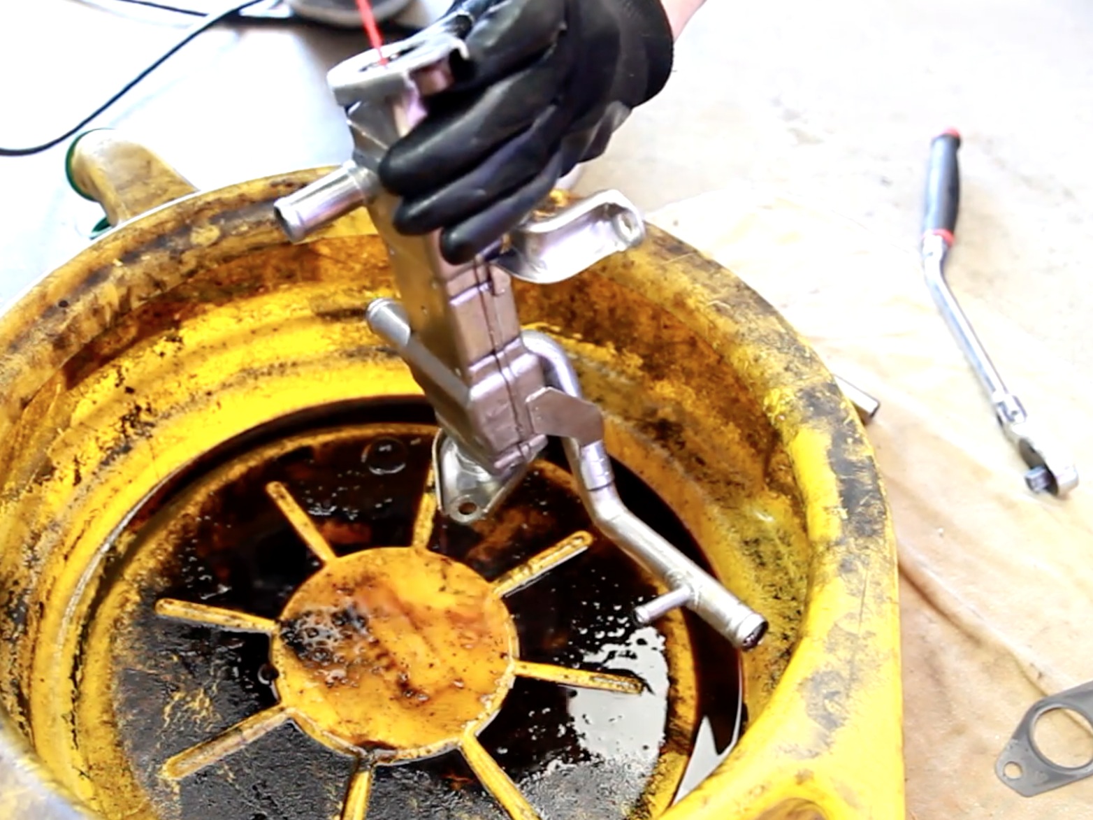 How to Clean EGR Cooler 20092015 Toyota Prius (2009, 2010, 2011, 2012