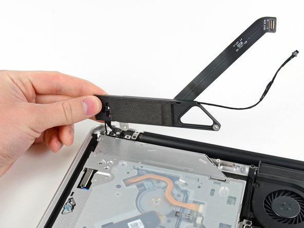 Image 2/2: One 8.6 mm Phillips screw