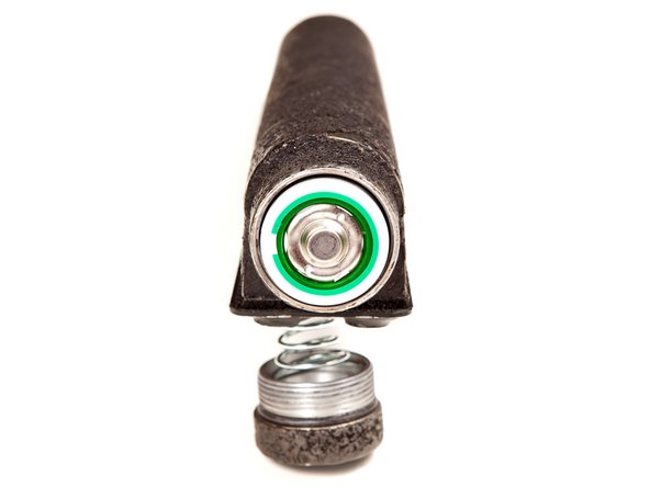 Image 2/3: The device is powered by four [link|http://www.saftbatteries.com/Technologies_Lithium_LiSOCl2_303/Default.aspx|lithium-thionyl chloride] (Li-SOCl,,2,,) D cell batteries.