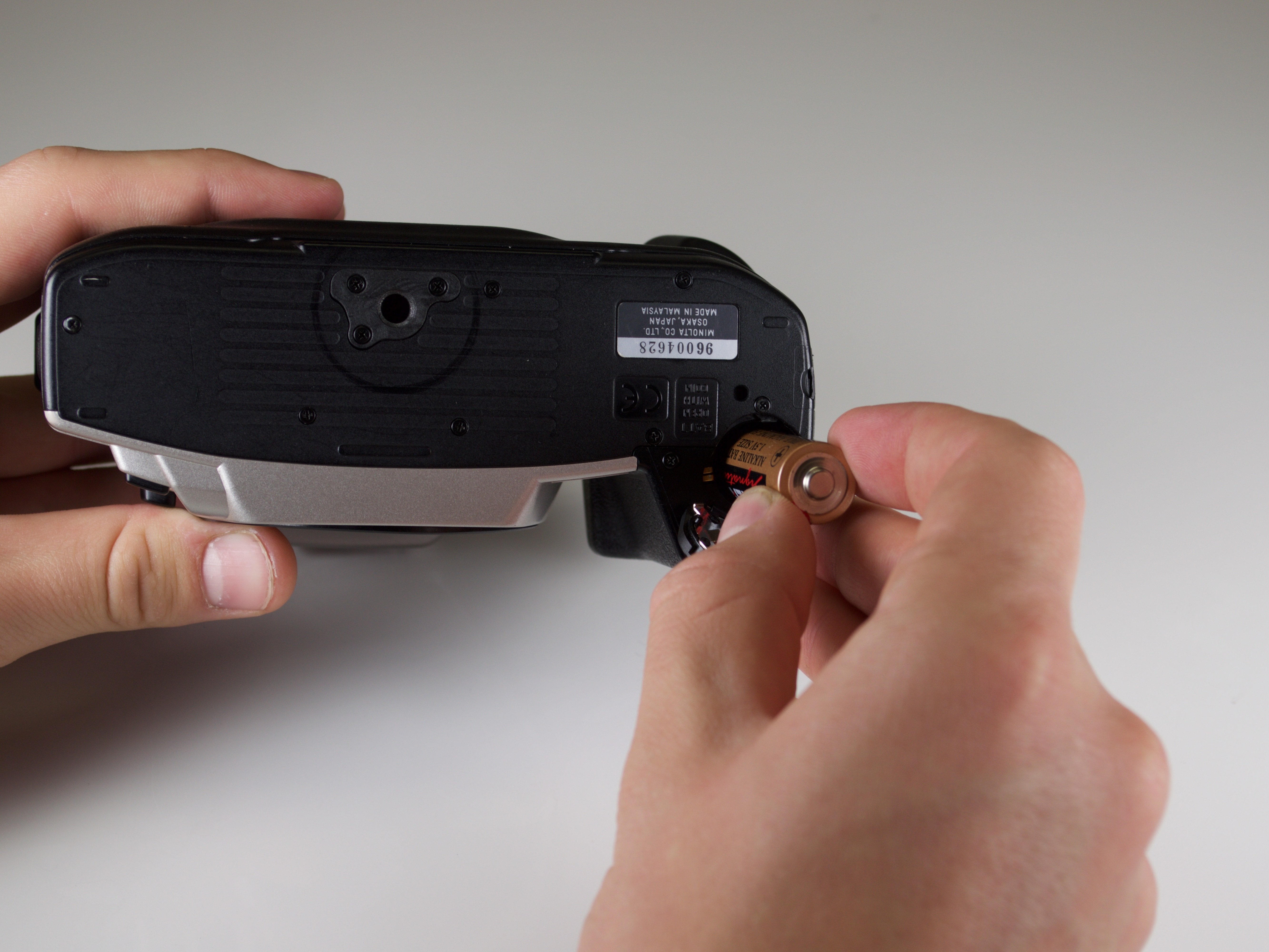 Minolta Maxxum STsi Main Battery Replacement iFixit Repair Guide