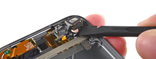 Refreshed iPod touch 16 GB teardown