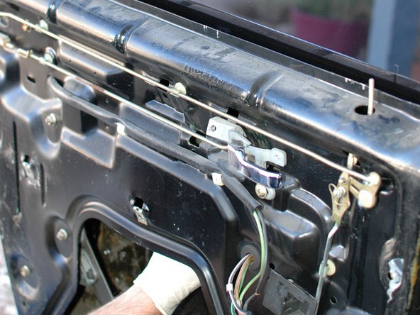 Mercedes W123 Power Window Regulator, Rear Replacement - iFixit