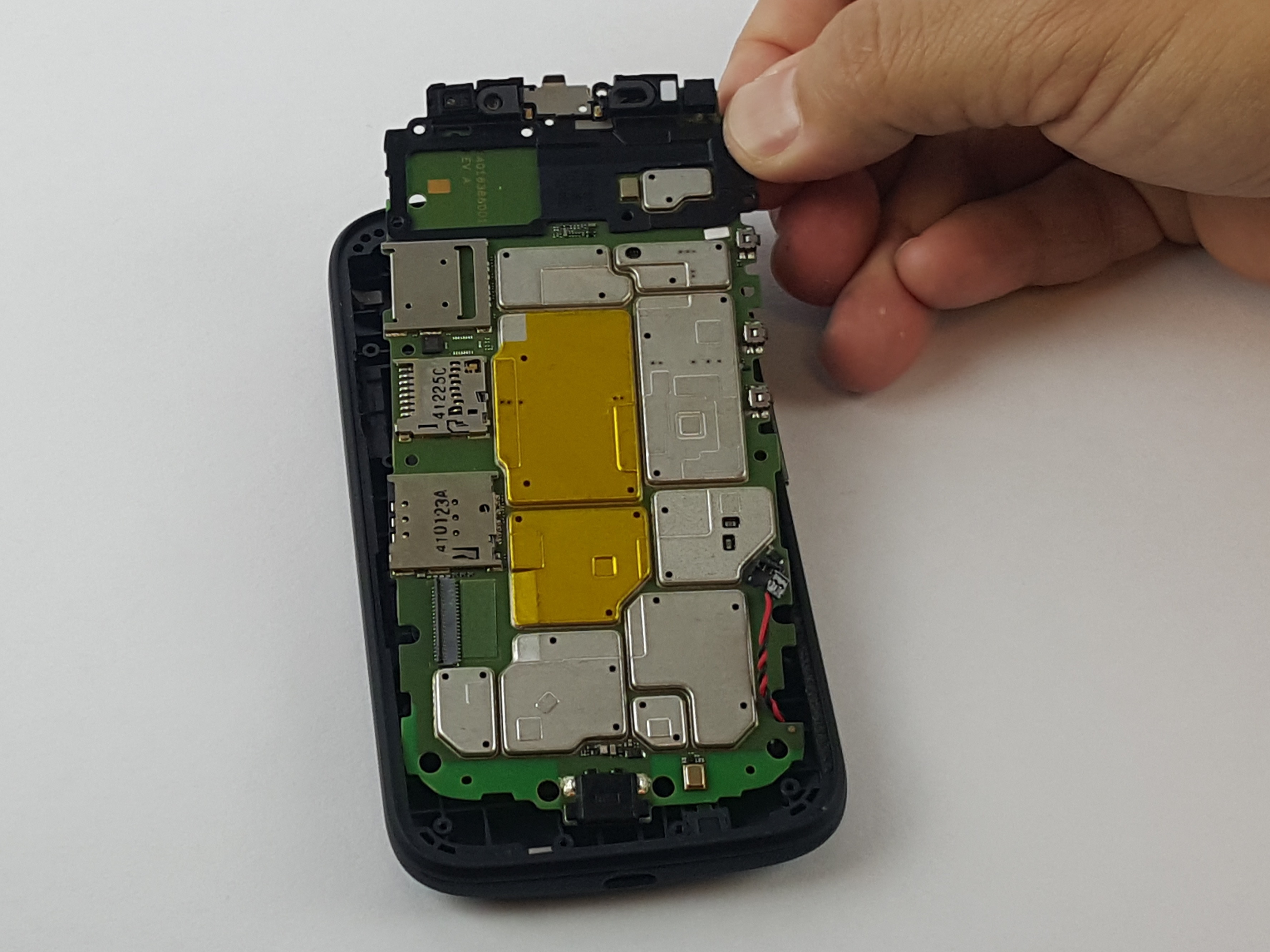 Motorola Moto E 2nd Generation Motherboard Replacement iFixit Repair