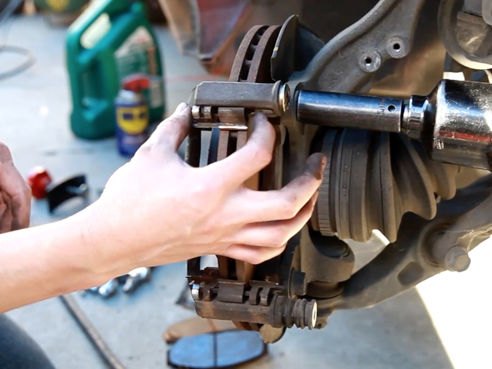 19942001 Acura Integra Front Brake Pad and Rotor Replacement (1994