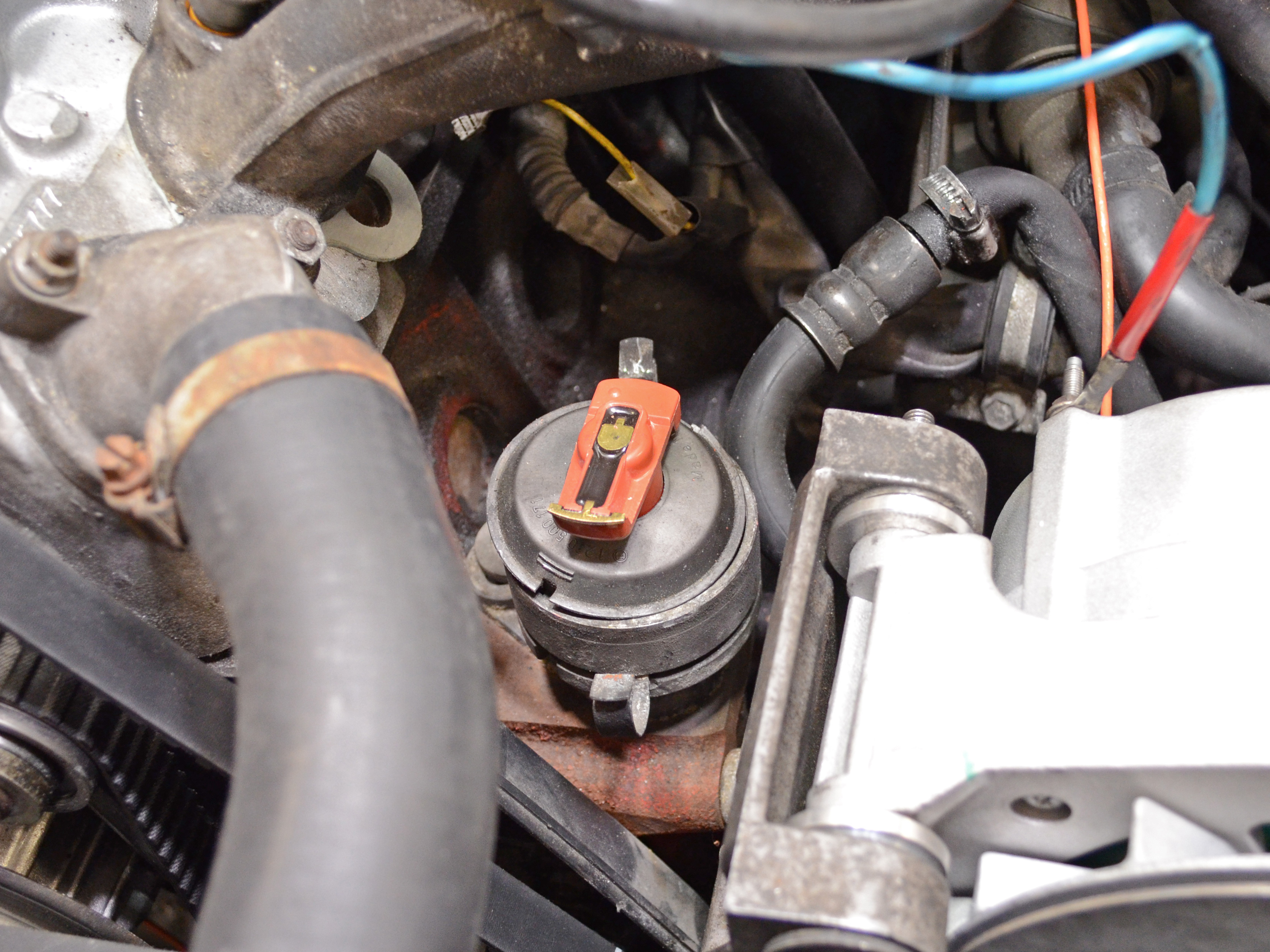 1986-1993 Volvo 240 Distributor Rotor Replacement (1986 ... volvo 960 wiring diagram pdf 