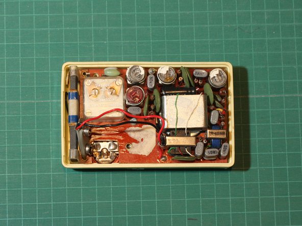 Sony transistor radio teardown